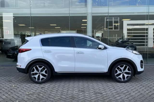 Kia Sportage (2016) thumbnail 4
