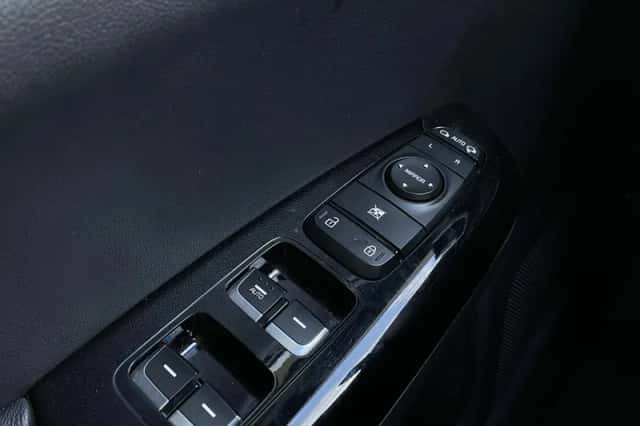 Kia Sportage (2016) thumbnail 42