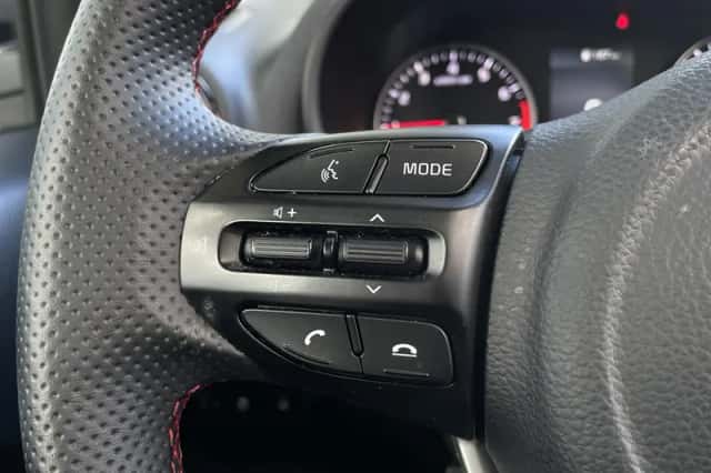 Kia Picanto (2022) thumbnail 12