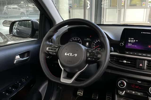 Kia Picanto (2022) thumbnail 9