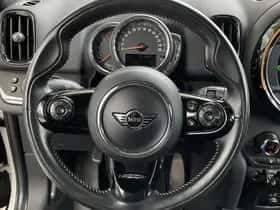 MINI Countryman (2018) thumbnail 11