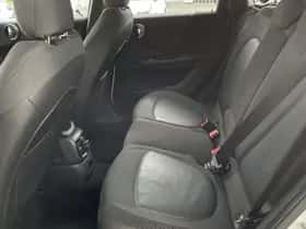 MINI Countryman (2018) thumbnail 13