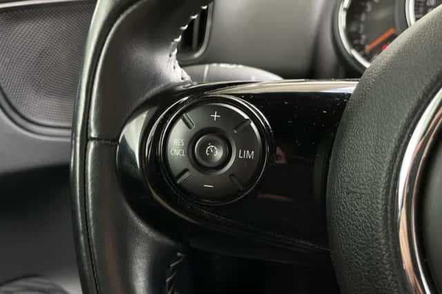 MINI Countryman (2018) thumbnail 14
