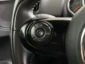 MINI Countryman (2018) thumbnail 14