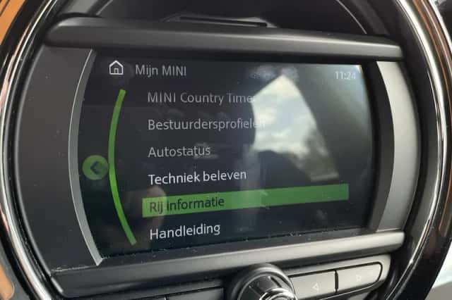 MINI Countryman (2018) thumbnail 27