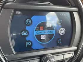 MINI Countryman (2018) thumbnail 31