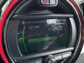 MINI Countryman (2018) thumbnail 32