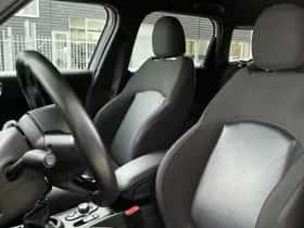 MINI Countryman (2018) thumbnail 8