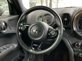 MINI Countryman (2018) thumbnail 10