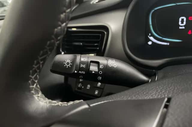 Kia Stonic (2025) thumbnail 16