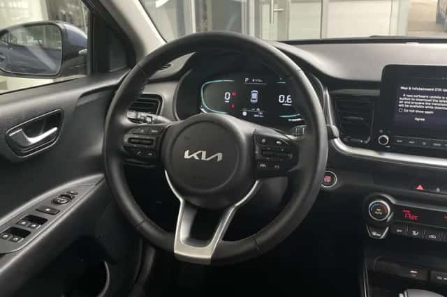 Kia Stonic (2025) thumbnail 6