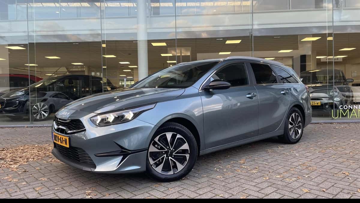 Kia Ceed Sportswagon (2025) — foto 1