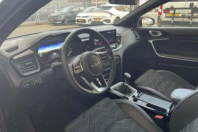 Kia Ceed Sportswagon (2025) thumbnail 12