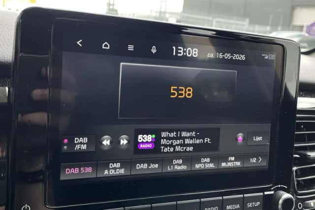 Kia Stonic (2022) thumbnail 32