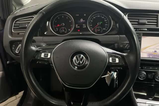 Volkswagen Golf (2014) thumbnail 12