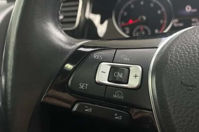Volkswagen Golf (2014) thumbnail 13