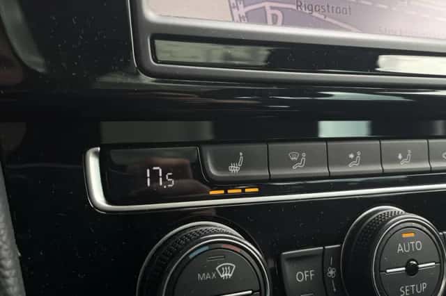 Volkswagen Golf (2014) thumbnail 22