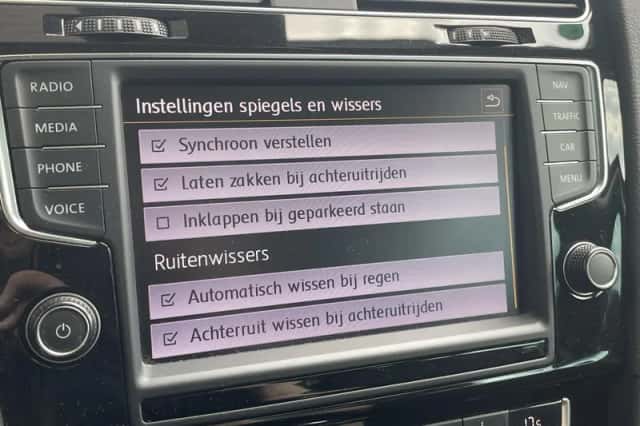 Volkswagen Golf (2014) thumbnail 29