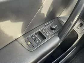 Volkswagen Tiguan (2021) thumbnail 35