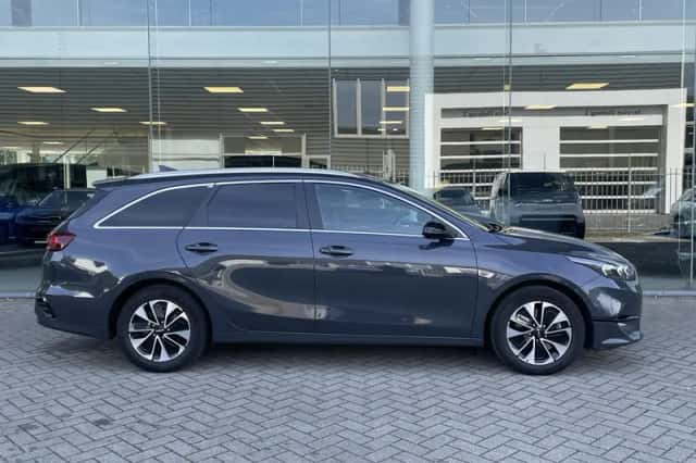 Kia Ceed Sportswagon (2025) thumbnail 4