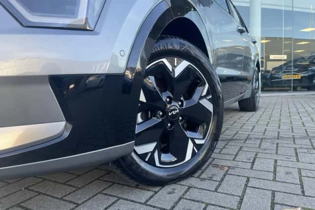 Kia Niro EV (2025) thumbnail 2
