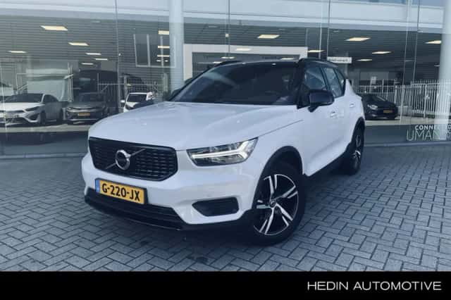 Volvo XC40 (2019) thumbnail 1