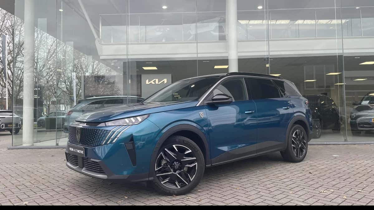 Peugeot 5008 (2025) — foto 1