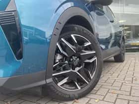 Peugeot 5008 (2025) thumbnail 2