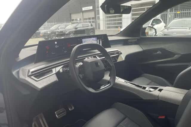 Peugeot 5008 (2025) thumbnail 11