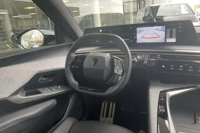 Peugeot 5008 (2025) thumbnail 17