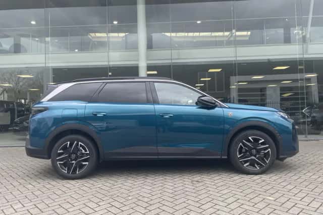 Peugeot 5008 (2025) thumbnail 6
