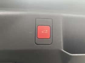 Peugeot 5008 (2025) thumbnail 8