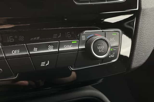 BMW X1 (2018) thumbnail 23