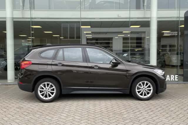 BMW X1 (2018) thumbnail 4