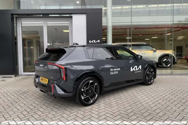 Kia EV4 (2025) thumbnail 4