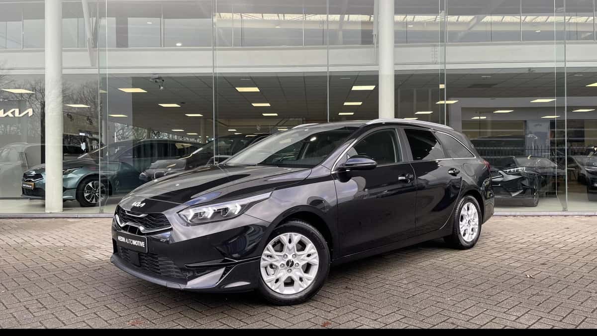 Kia Ceed Sportswagon (2025) — foto 1