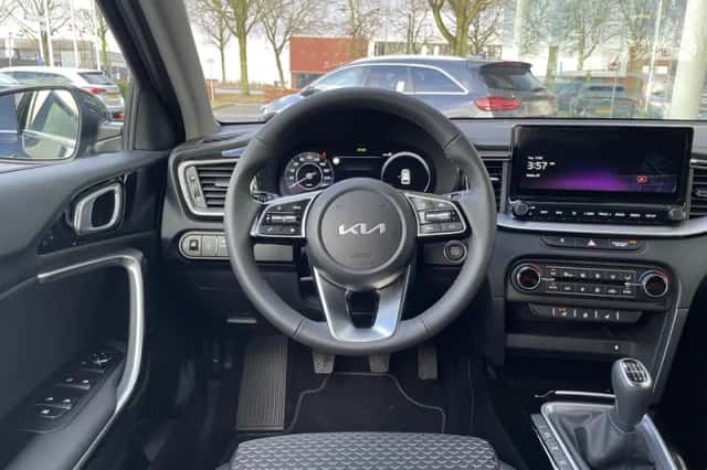 Kia Ceed Sportswagon (2025) thumbnail 19