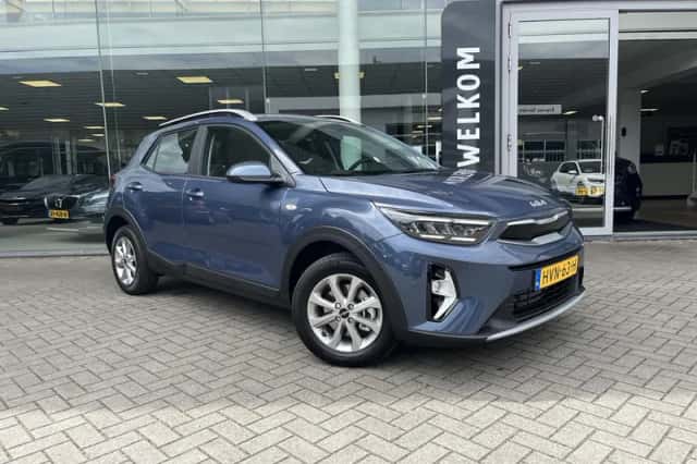 Kia Stonic (2025) thumbnail 3