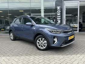 Kia Stonic (2025) thumbnail 3