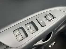 Kia Stonic (2025) thumbnail 25