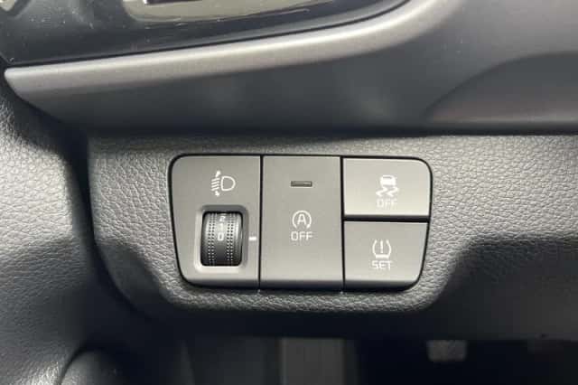 Kia Stonic (2025) thumbnail 26
