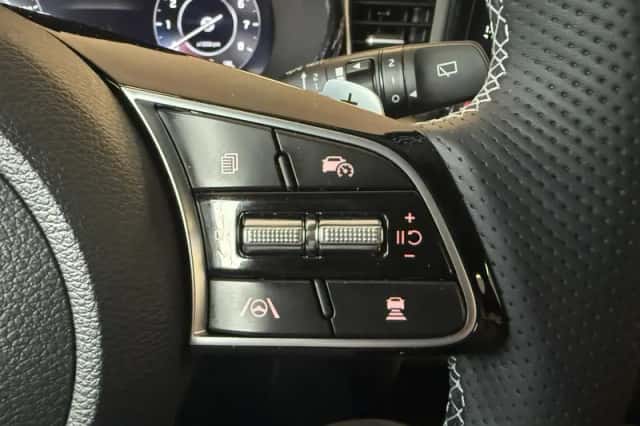Kia XCeed (2025) thumbnail 23