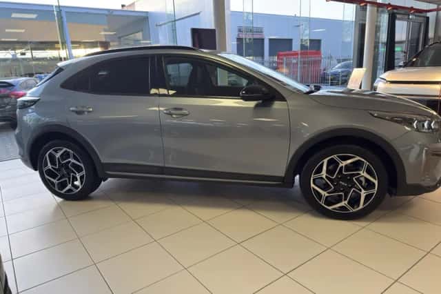Kia XCeed (2025) thumbnail 5