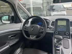 Renault Espace (2016) thumbnail 19