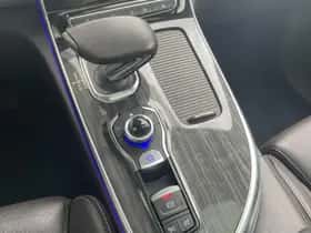 Renault Espace (2016) thumbnail 22
