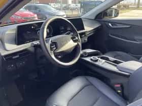 Kia EV6 (2023) thumbnail 14