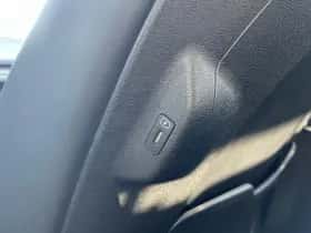 Kia EV6 (2023) thumbnail 33