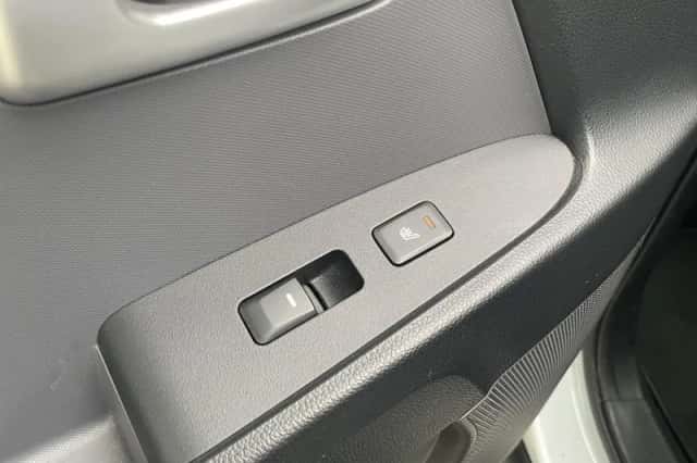 Kia Sportage (2011) thumbnail 14