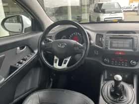 Kia Sportage (2011) thumbnail 17