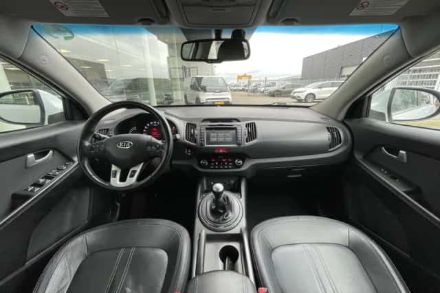 Kia Sportage (2011) thumbnail 18